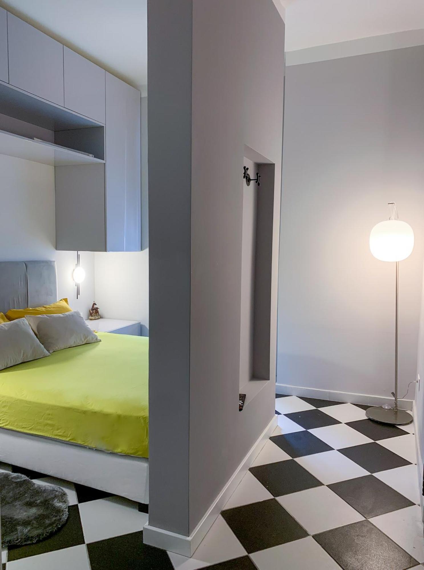 Apartment Pop's *